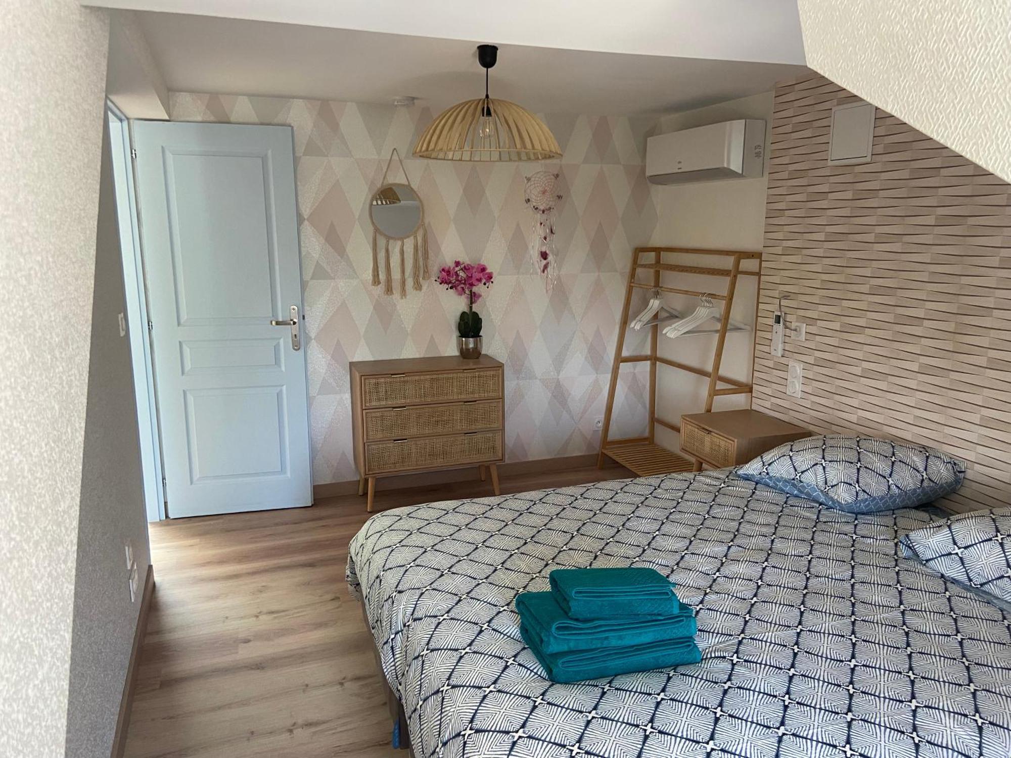 La Maison Mousseaux, Centre Ville 2 Chambres ชาโตรูซ์ ภายนอก รูปภาพ